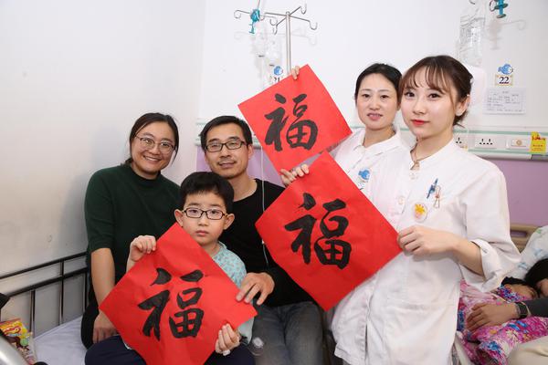 美国滑雪运动员比赛意外受伤住院 出院时发推感谢中国医护人员